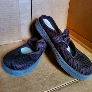 Faded Glory easy slip on shoes
